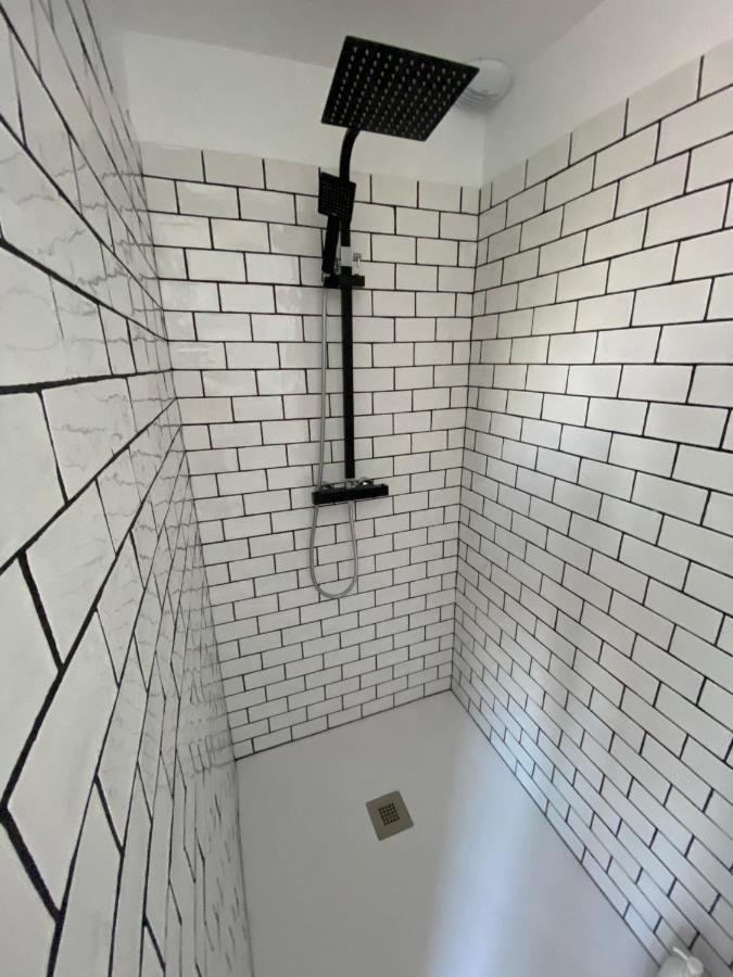 Duplex Proche Gare Vue Tour Perret Avec Parking Gratuit Apartment Amiens Bagian luar foto